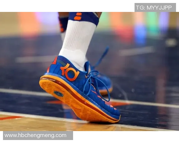 《聚焦足球场:盘点世界顶级后卫球星上脚的创新战靴》